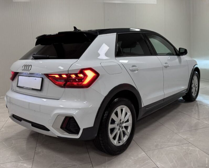 
								Audi A1 30 TFSI Citycarver *JAMSTVO 12 Mjeseci* CIJENA S PDV! full									