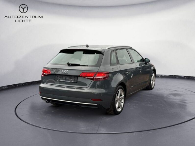 
								Audi A3 30 TDI Sportback Sport *JAMSTVO 12 Mjeseci* CIJENA S PDV! full									