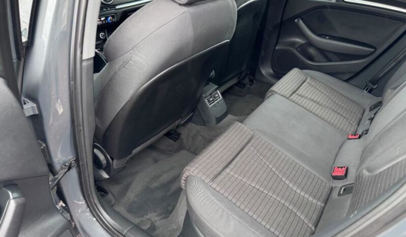 
								Audi A3 30 TDI Sportback Sport *JAMSTVO 12 Mjeseci* CIJENA S PDV! full									