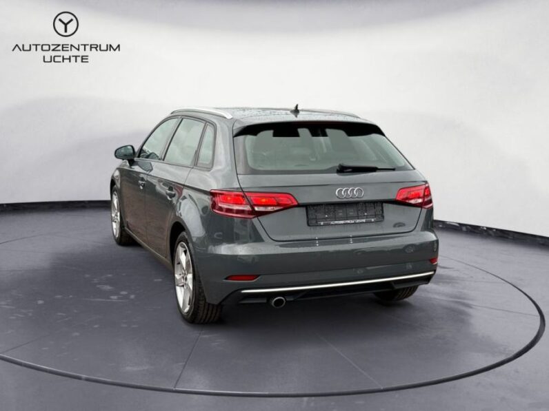 
								Audi A3 30 TDI Sportback Sport *JAMSTVO 12 Mjeseci* CIJENA S PDV! full									