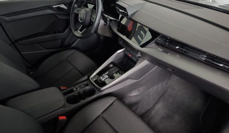 
								Audi A3 30 TFSI S-Line *JAMSTVO 12 MJESECI* CIJENA DO REG full									