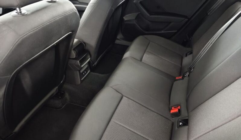 
								Audi A3 30 TFSI S-Line *JAMSTVO 12 MJESECI* CIJENA DO REG full									