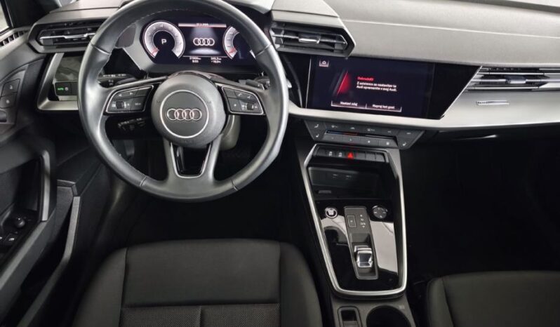 
								Audi A3 30 TFSI S-Line *JAMSTVO 12 MJESECI* CIJENA DO REG full									