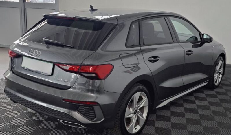 
								Audi A3 30 TFSI S-Line *JAMSTVO 12 MJESECI* CIJENA DO REG full									