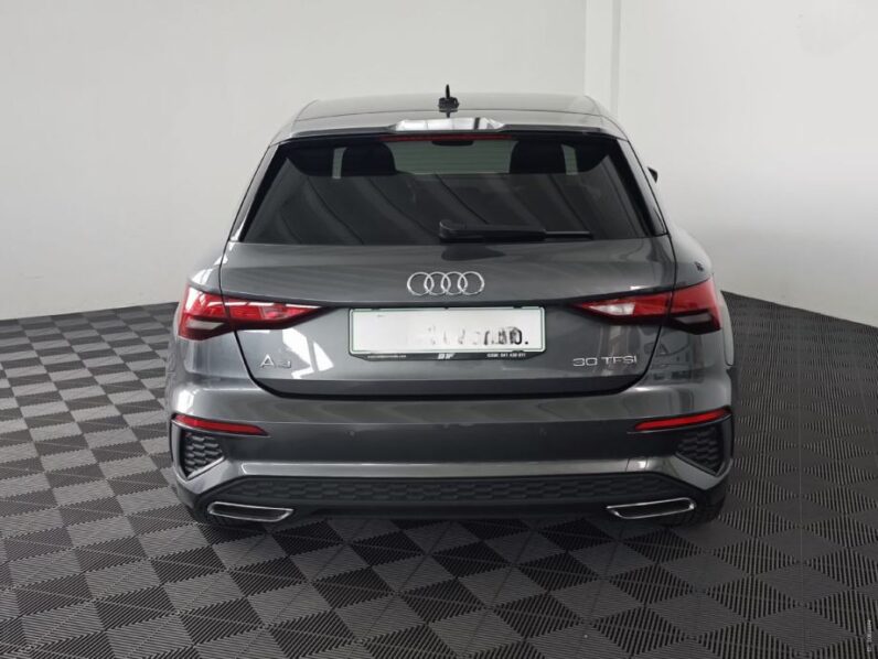 
								Audi A3 30 TFSI S-Line *JAMSTVO 12 MJESECI* CIJENA DO REG full									