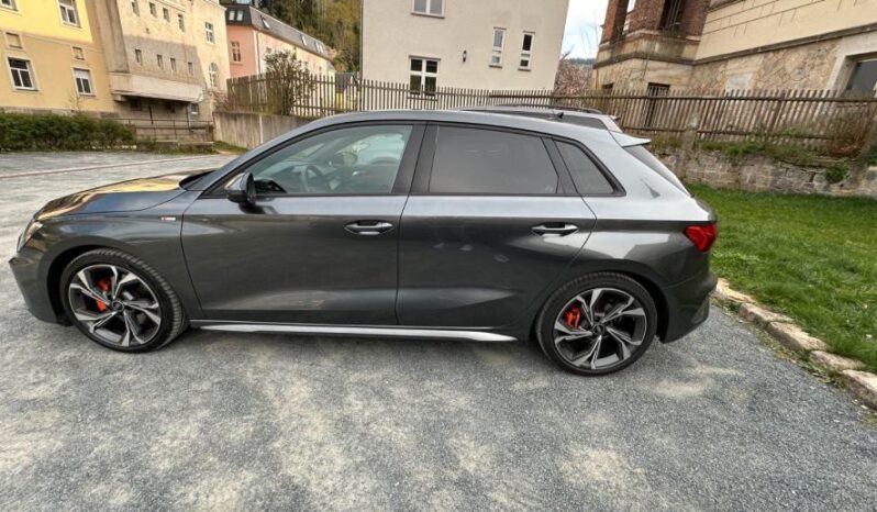 
								Audi A3 35 TFSI S-Line *JAMSTVO 12 MJESECI* CIJENA DO REG!! full									