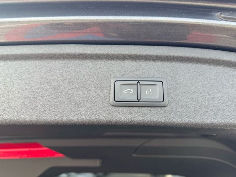 
								Audi A3 35 TDI S-Line *JAMSTVO 12 MJESECI* CIJENA DO REG!! full									