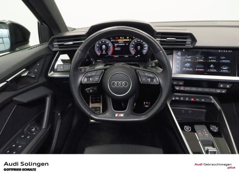 
								Audi A3 35 TFSI S-Line *JAMSTVO 12 MJESECI* CIJENA DO REG!! full									