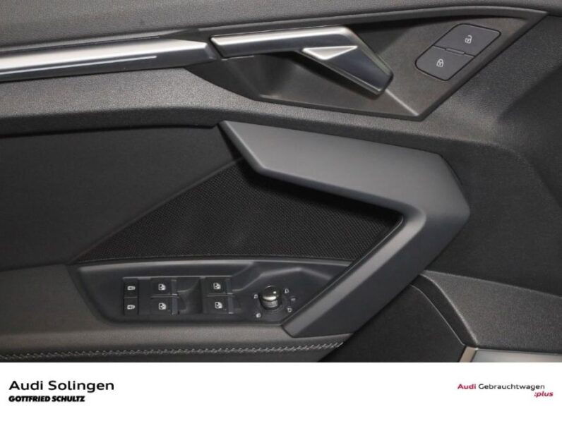 
								Audi A3 35 TFSI S-Line *JAMSTVO 12 MJESECI* CIJENA DO REG!! full									