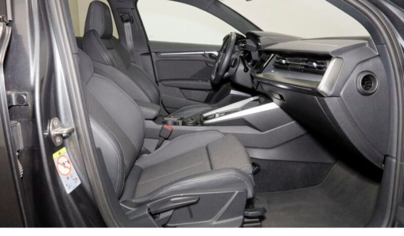 
								Audi A3 35 TFSI S-Line *JAMSTVO 12 MJESECI* CIJENA DO REG!! full									