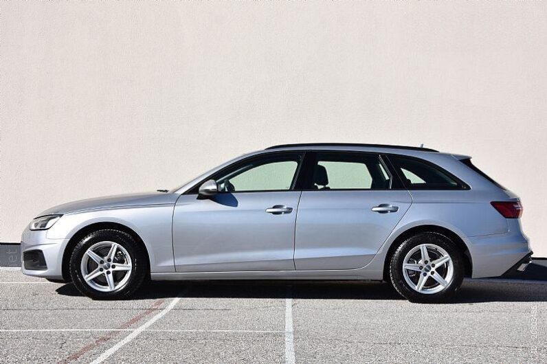 
								Audi A4 30 TDI S-Tronic *JAMSTVO 12 Mjeseci* CIJENA S PDV! full									