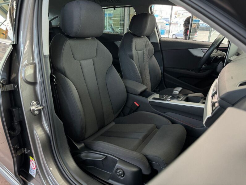 
								Audi A4 Avant 35 TDI Sport S-Tronic *JAMSTVO 12 Mjeseci* CIJENA S PDV! full									