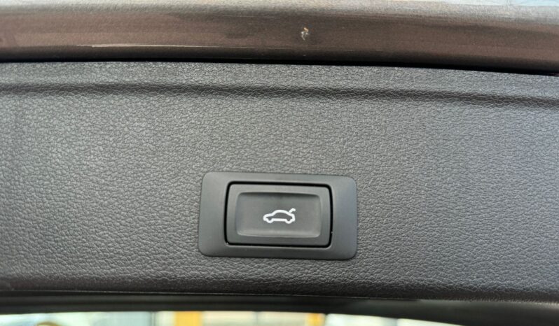 
								Audi A4 Avant 35 TDI Sport S-Tronic *JAMSTVO 12 Mjeseci* CIJENA S PDV! full									