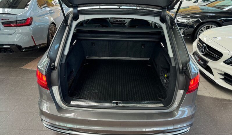 
								Audi A4 Avant 35 TDI Sport S-Tronic *JAMSTVO 12 Mjeseci* CIJENA S PDV! full									