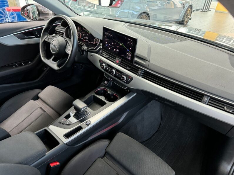
								Audi A4 Avant 35 TDI Sport S-Tronic *JAMSTVO 12 Mjeseci* CIJENA S PDV! full									