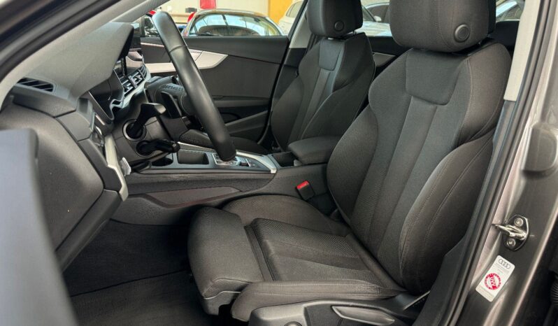 
								Audi A4 Avant 35 TDI Sport S-Tronic *JAMSTVO 12 Mjeseci* CIJENA S PDV! full									
