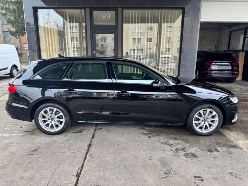 
								Audi A4 Avant 35 TDI Advanced *JAMSTVO 12 Mjeseci* CIJENA S PDV! full									