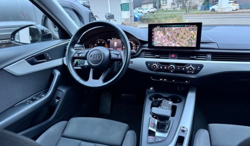
								Audi A4 Avant 35 TDI Advanced *JAMSTVO 12 Mjeseci* CIJENA S PDV! full									