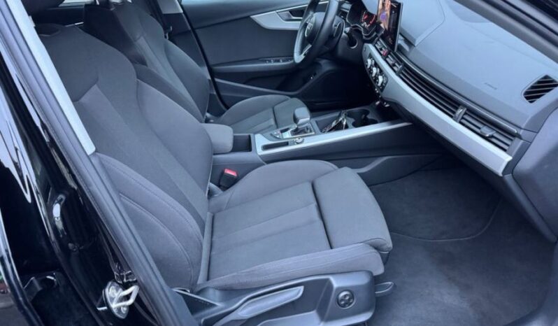 
								Audi A4 Avant 35 TDI Advanced *JAMSTVO 12 Mjeseci* CIJENA S PDV! full									