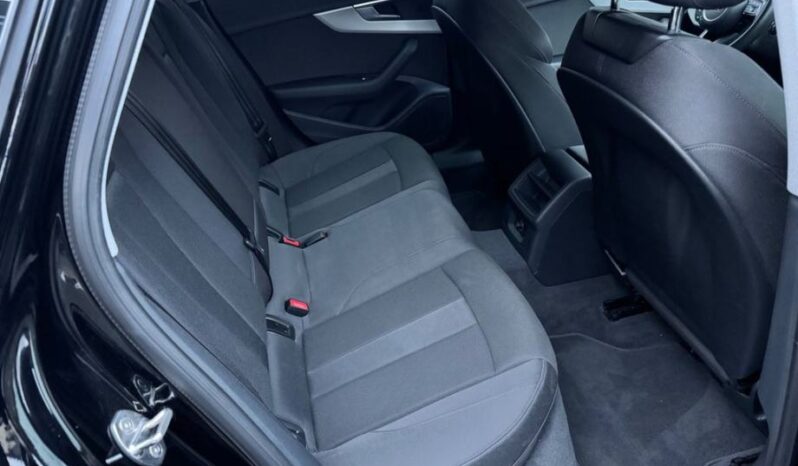 
								Audi A4 Avant 35 TDI Advanced *JAMSTVO 12 Mjeseci* CIJENA S PDV! full									