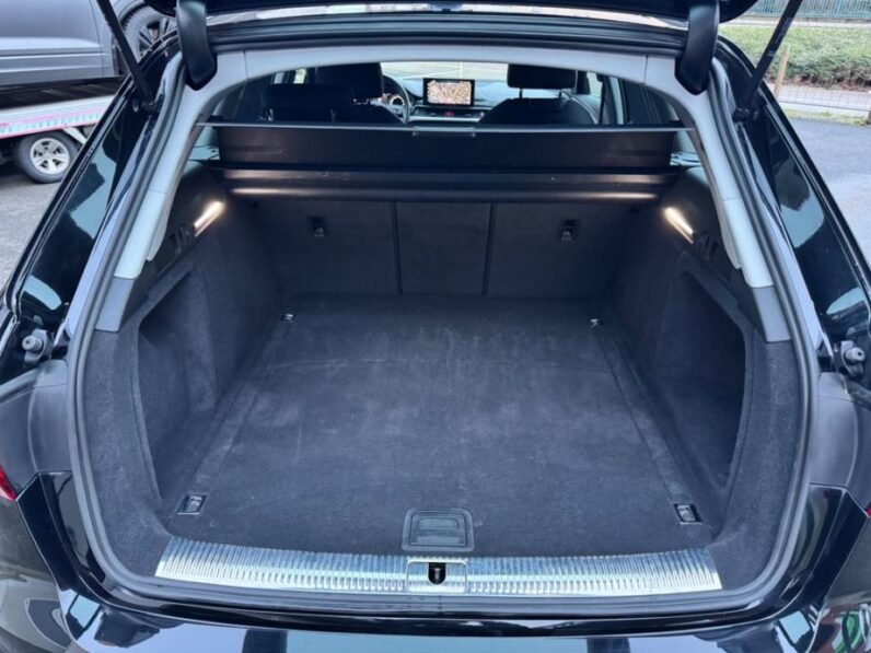 
								Audi A4 Avant 35 TDI Advanced *JAMSTVO 12 Mjeseci* CIJENA S PDV! full									