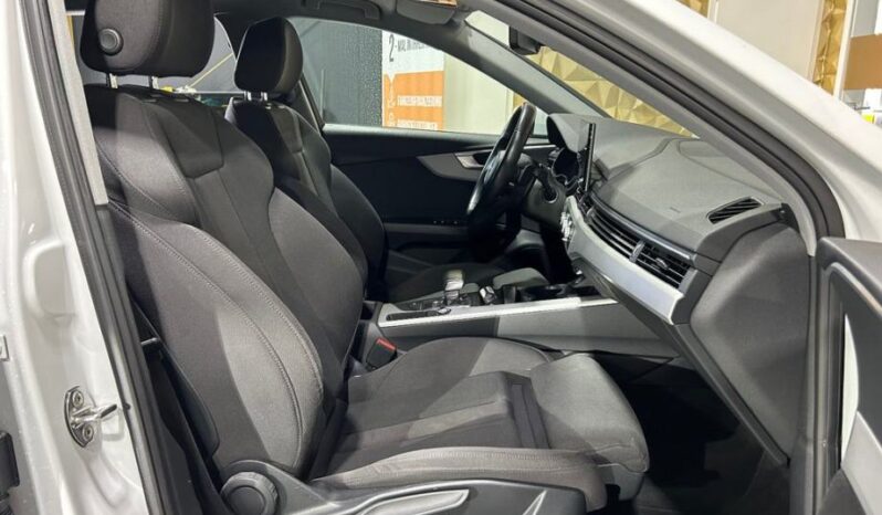 
								Audi A4 Avant 35 TDI S-Line *JAMSTVO 12 Mjeseci* CIJENA DO REG! full									