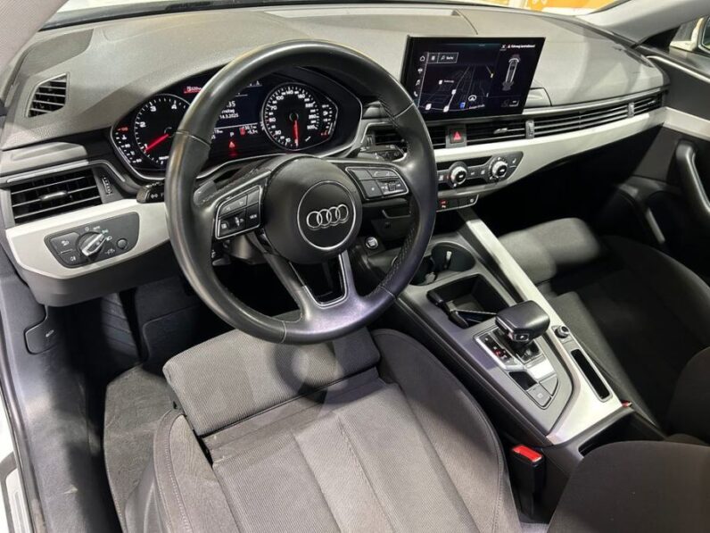 
								Audi A4 Avant 35 TDI S-Line *JAMSTVO 12 Mjeseci* CIJENA DO REG! full									