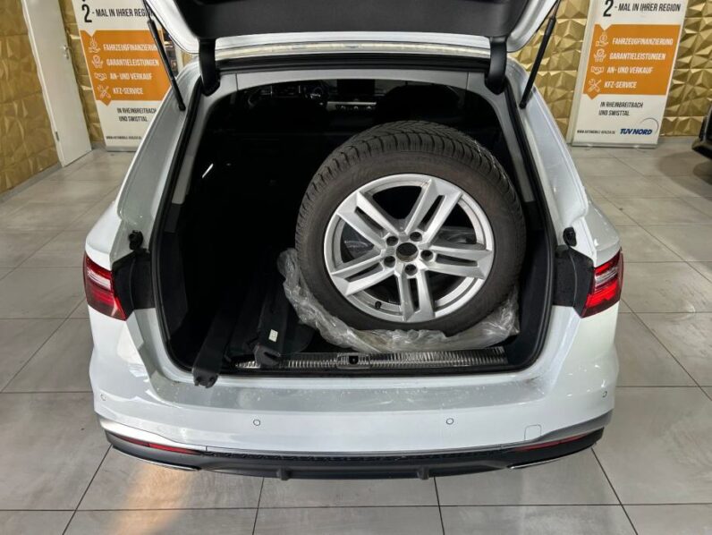 
								Audi A4 Avant 35 TDI S-Line *JAMSTVO 12 Mjeseci* CIJENA DO REG! full									