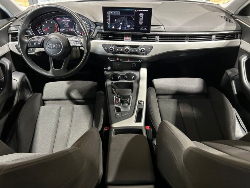 
								Audi A4 Avant 35 TDI S-Line *JAMSTVO 12 Mjeseci* CIJENA DO REG! full									