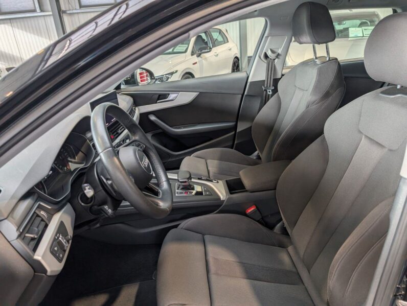 
								Audi A4 Avant 35 TDI S-Tronic *JAMSTVO 12 Mjeseci* CIJENA S PDV! full									