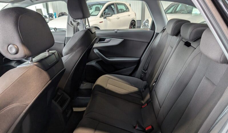 
								Audi A4 Avant 35 TDI S-Tronic *JAMSTVO 12 Mjeseci* CIJENA S PDV! full									