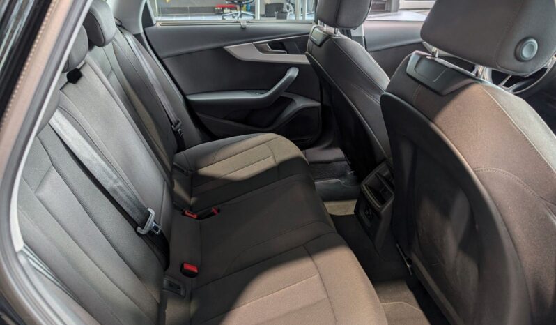 
								Audi A4 Avant 35 TDI S-Tronic *JAMSTVO 12 Mjeseci* CIJENA S PDV! full									