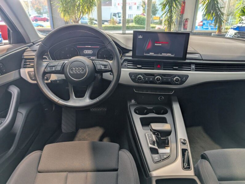 
								Audi A4 Avant 35 TDI S-Tronic *JAMSTVO 12 Mjeseci* CIJENA S PDV! full									