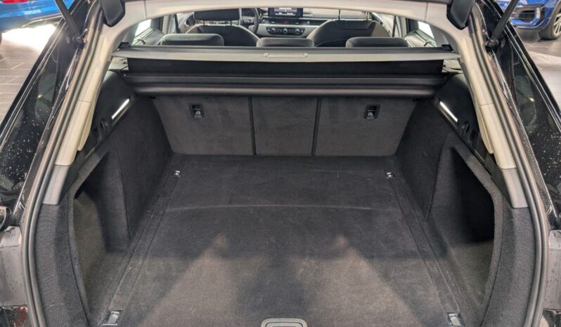 
								Audi A4 Avant 35 TDI S-Tronic *JAMSTVO 12 Mjeseci* CIJENA S PDV! full									