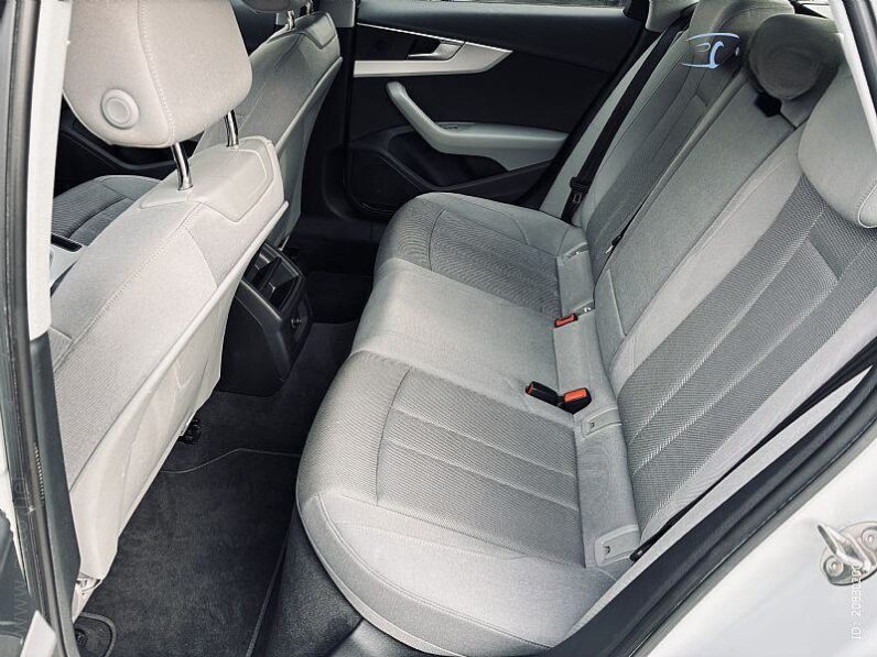 
								Audi A4 Avant 35 TDI S-Tronic *JAMSTVO 12 Mjeseci* CIJENA S PDV! full									