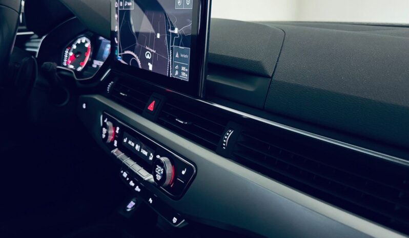
								Audi A4 Avant 40 TFSI Advanced *JAMSTVA 12 Mjeseci* CIJENA S PDV! full									