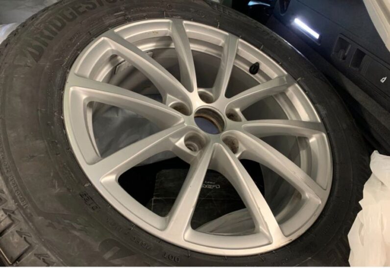 
								Audi A6 Avant 40 TDI Quattro *JAMSTVO 12 Mjeseci* CIJENA S PDV! full									
