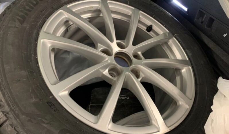 
								Audi A6 Avant 40 TDI Quattro *JAMSTVO 12 Mjeseci* CIJENA S PDV! full									