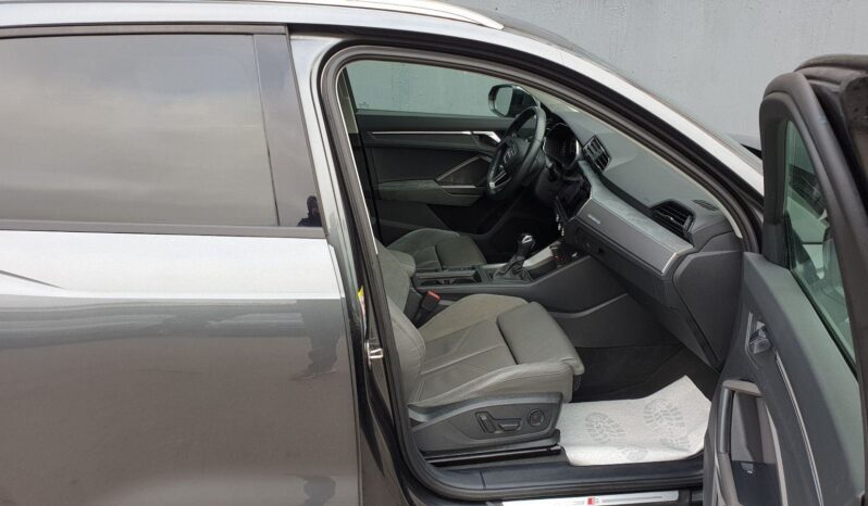 
								Audi Q3 35 TDI Quattro S-Line *JAMSTVO 12 Mjeseci* CIJENA S PDV! full									