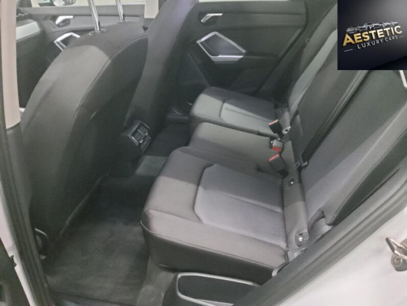 
								Audi Q3 40 TDI *JAMSTVO 12 Mjeseci* CIJENA S PDV! full									