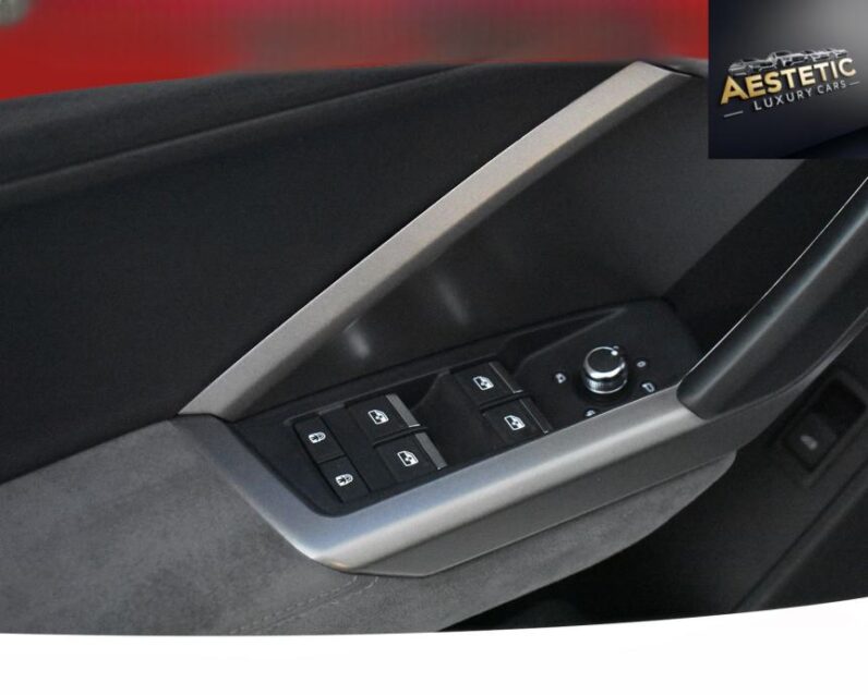 
								Audi Q3 40 TDI QUATTRO *JAMSTVO 12 Mjeseci* CIJENA S PDV! full									