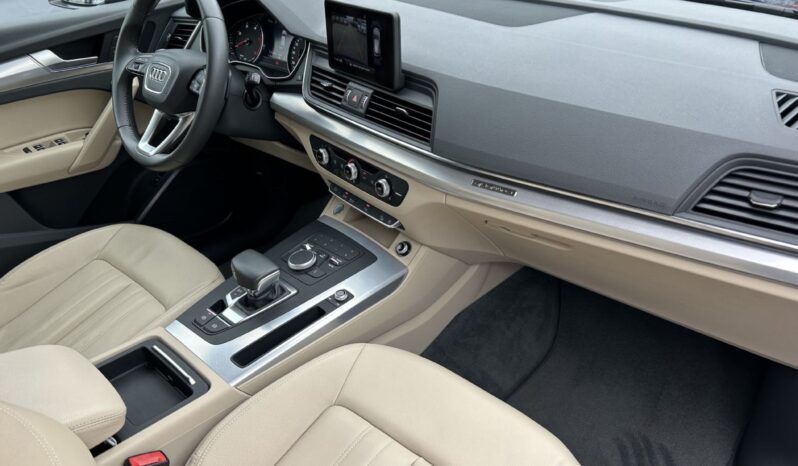 
								Audi Q5 35 TDI Quattro Sport *JAMSTVO 12 Mjeseci* CIJENA S PDV! full									