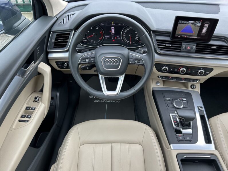 
								Audi Q5 35 TDI Quattro Sport *JAMSTVO 12 Mjeseci* CIJENA S PDV! full									