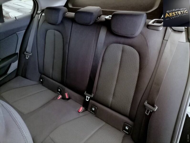 
								BMW serija 1 118i LED *JAMSTVO 12 Mjeseci* CIJENA S PDV! full									