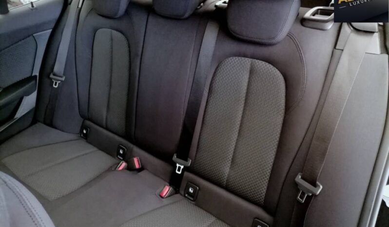 
								BMW serija 1 118i LED *JAMSTVO 12 Mjeseci* CIJENA S PDV! full									