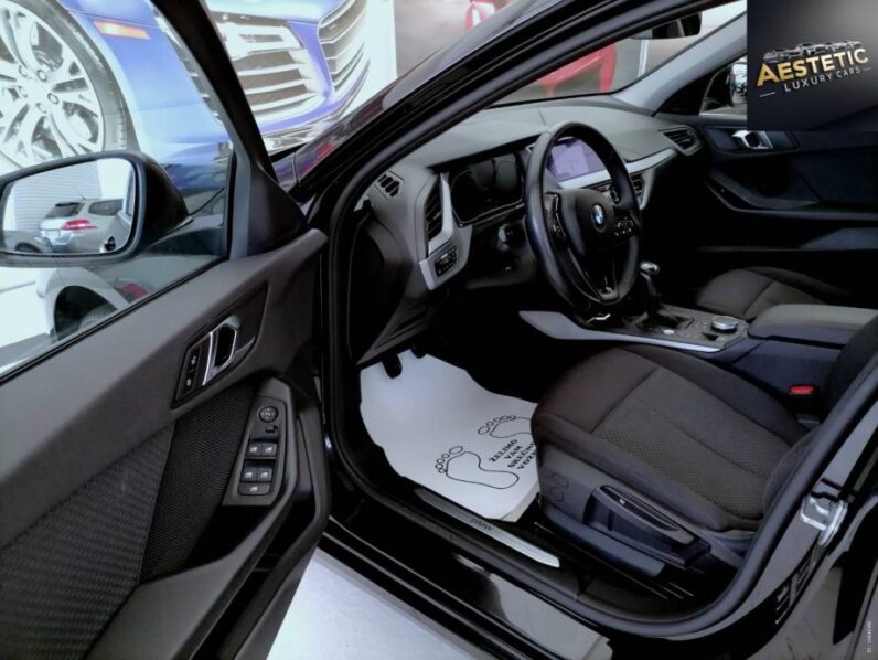 
								BMW serija 1 118i LED *JAMSTVO 12 Mjeseci* CIJENA S PDV! full									