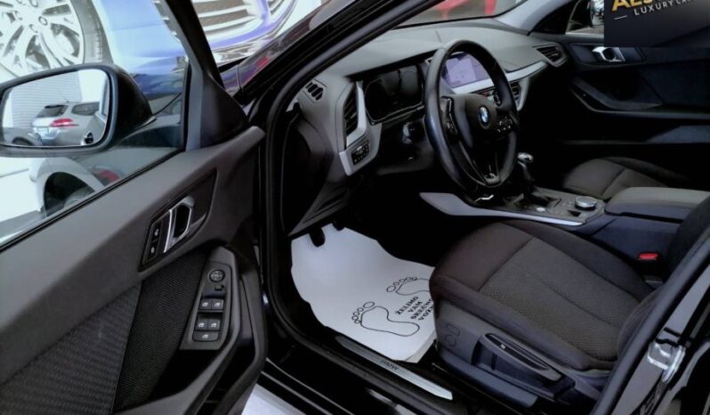 
								BMW serija 1 118i LED *JAMSTVO 12 Mjeseci* CIJENA S PDV! full									