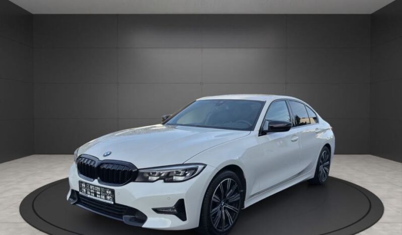 
								BMW serija 3 318i Sport Line *JAMSTVO 12 Mjeseci* CIJENA S PDV! full									