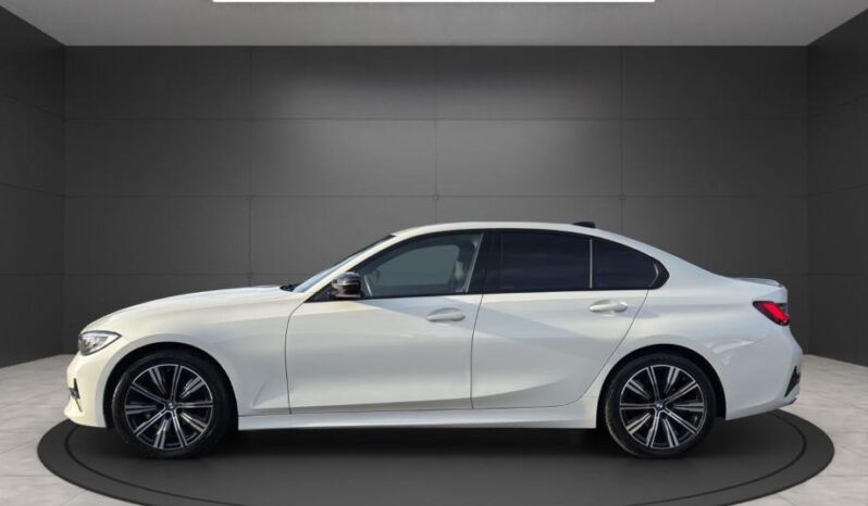 
								BMW serija 3 318i Sport Line *JAMSTVO 12 Mjeseci* CIJENA S PDV! full									