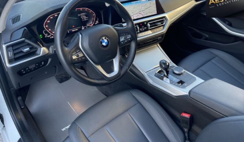 
								BMW serija 3 320i SPORT-PANORAMA *JAMSTVO 12 Mjeseci* CIJENA S PDV! full									